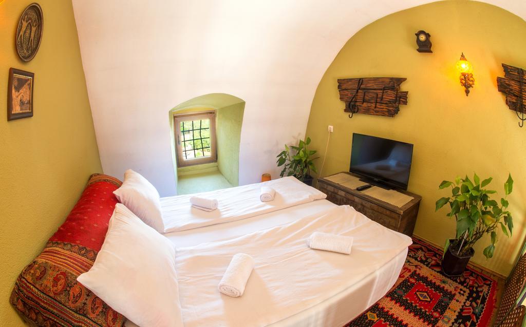 מוסטר Cozy Studio Apartment Next To The Old Bridge מראה חיצוני תמונה