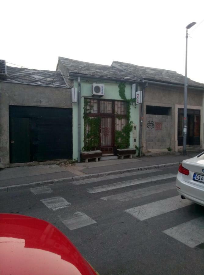 מוסטר Cozy Studio Apartment Next To The Old Bridge מראה חיצוני תמונה